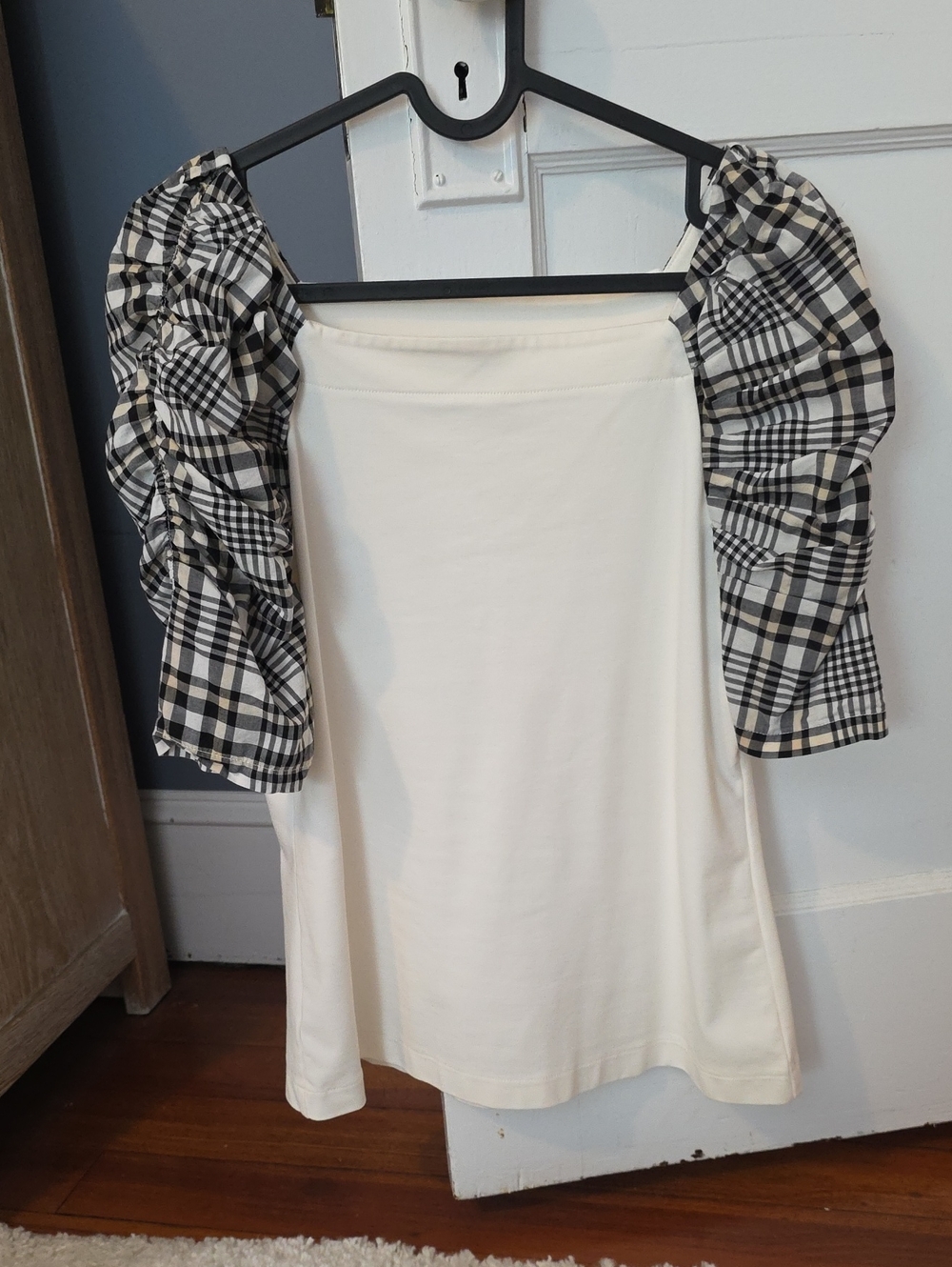 Ann Taylor White Off-Shoulder Top with Black Plaid Puff Sleeves